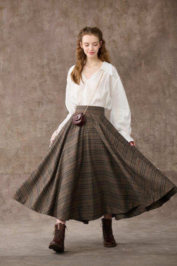 the Great Perhaps 2 | Tartan Wool Skirt in brown For Sale